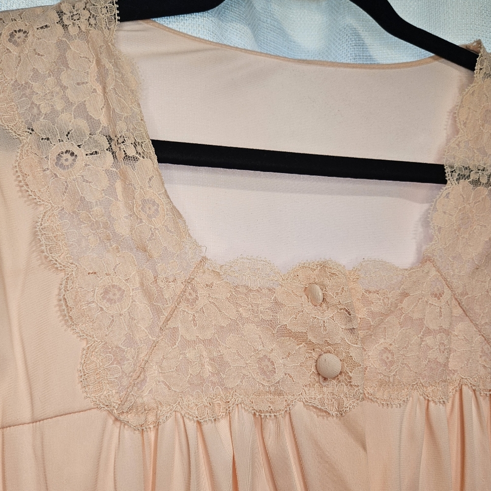 Vintage Light Pink Robe